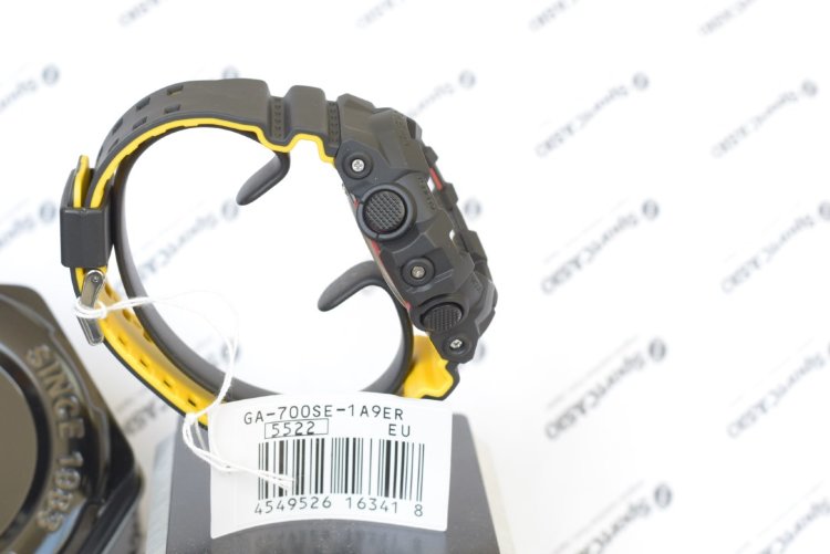 Наручные часы CASIO G-SHOCK GA-700SE-1A9