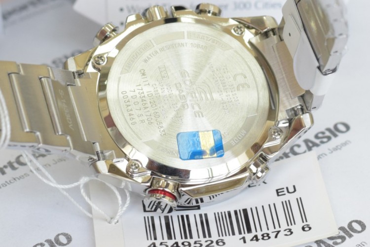 Наручные часы CASIO EDIFICE EQB-501XD-1A
