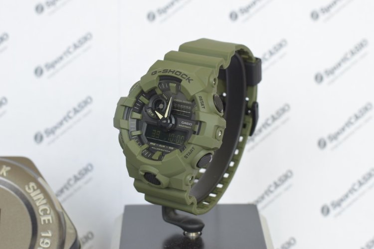 Наручные часы CASIO G-SHOCK GA-700UC-3A