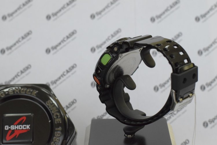 Наручные часы CASIO G-SHOCK GA-110MC-1A