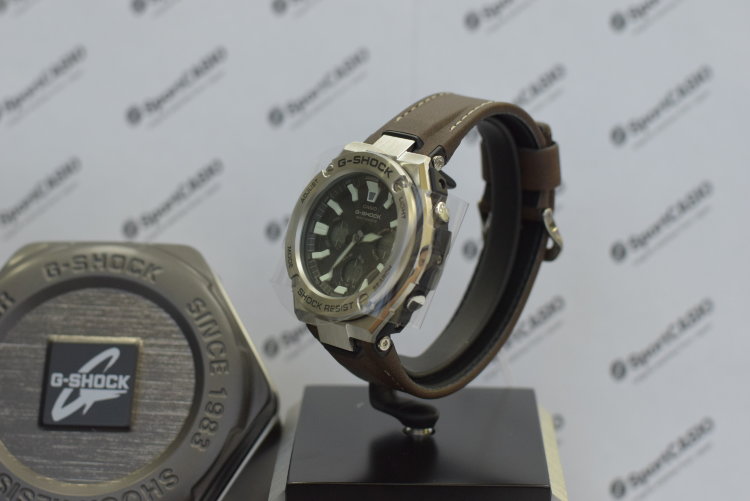 Наручные часы CASIO G-SHOCK GST-W130L-1A