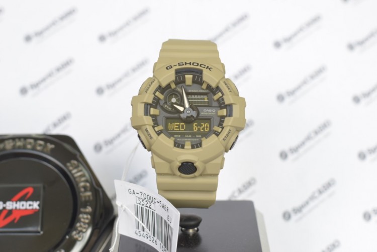 Наручные часы CASIO G-SHOCK GA-700UC-5A
