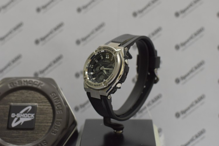 Наручные часы CASIO G-SHOCK GST-W310-1A