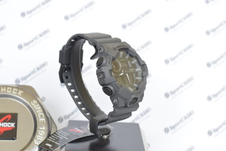 Наручные часы CASIO G-SHOCK GA-700UC-8A