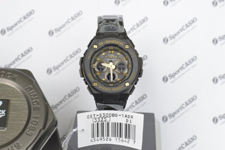 Наручные часы CASIO G-SHOCK GST-S300BD-1A