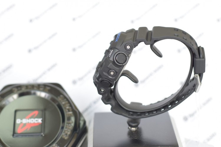 Наручные часы CASIO G-SHOCK GA-710-1A2