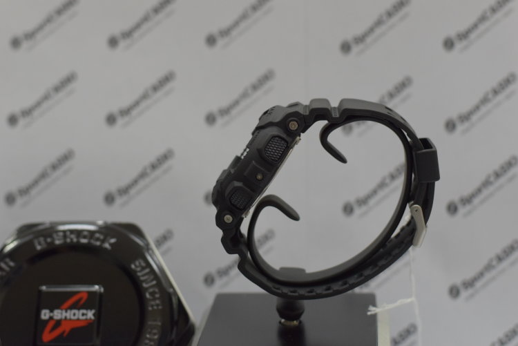 Наручные часы CASIO G-SHOCK GA-100MB-1A