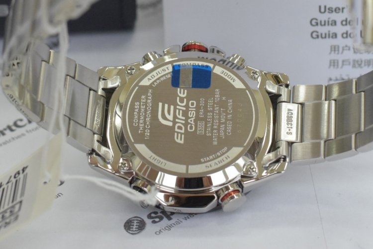 Наручные часы CASIO EDIFICE ERA-300DB-1A1