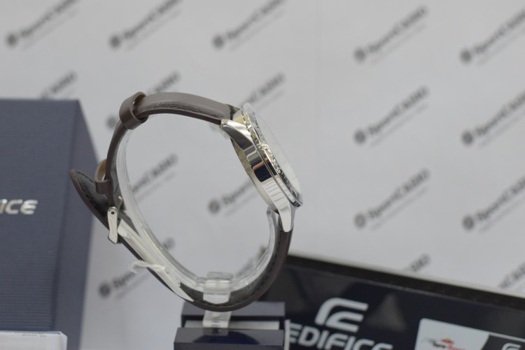 Наручные часы CASIO EDIFICE EFV-540L-7A