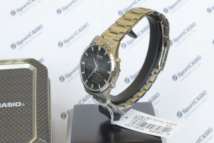 Наручные часы CASIO EDIFICE LCW-M170TD-1A