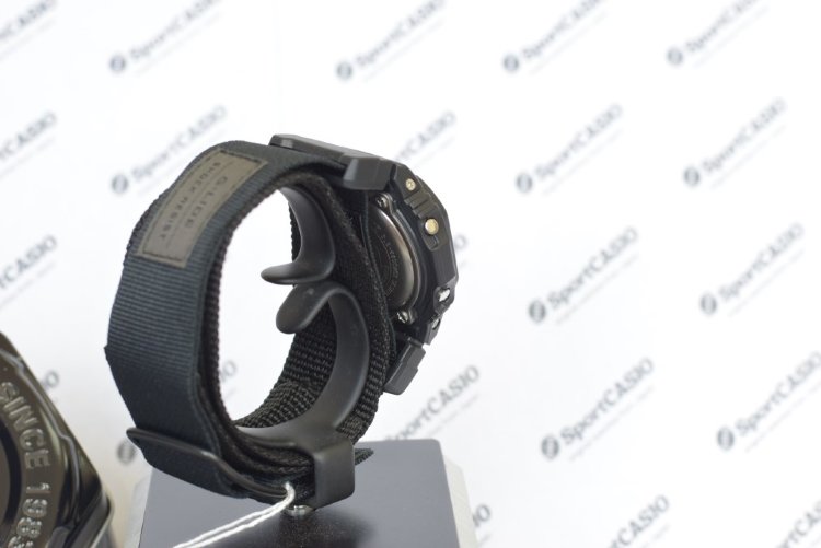 Наручные часы CASIO G-SHOCK GLS-5600WCL-1E