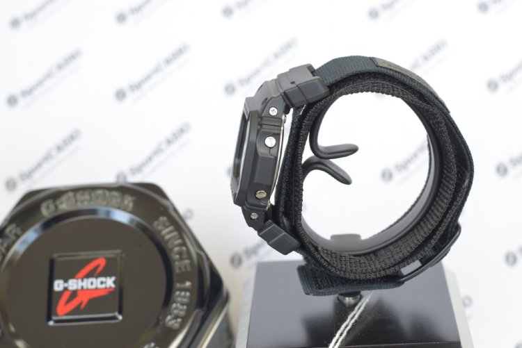 Наручные часы CASIO G-SHOCK GLS-5600WCL-1E