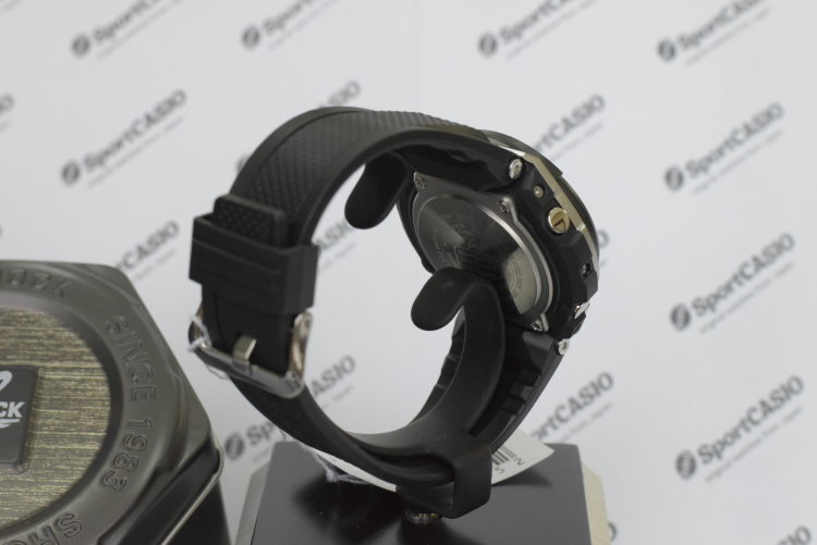 Наручные часы CASIO G-SHOCK GST-W300-1A