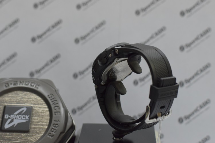Наручные часы CASIO G-SHOCK GST-W300G-1A1