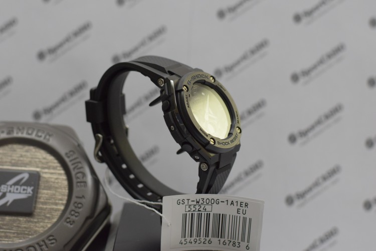 Наручные часы CASIO G-SHOCK GST-W300G-1A1