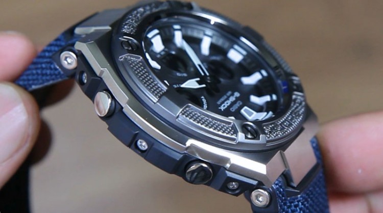 Наручные часы CASIO G-SHOCK GST-W330AC-2A