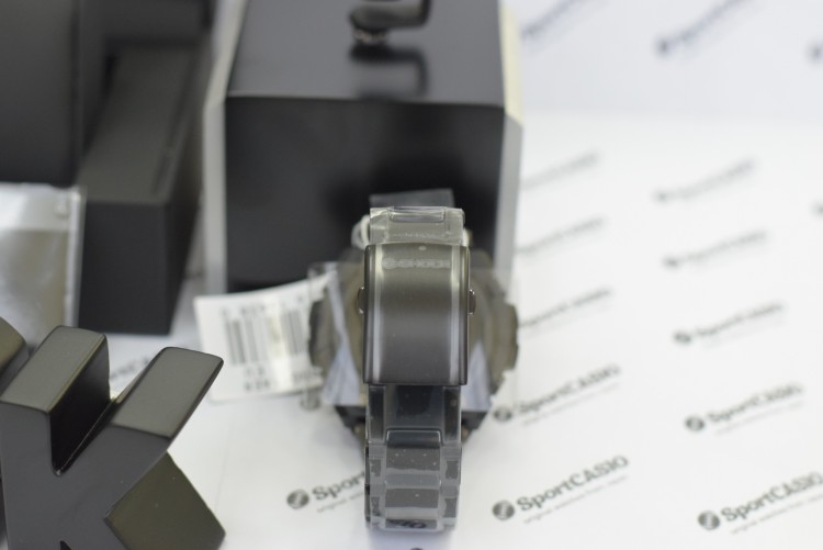 Наручные часы CASIO G-SHOCK GST-200RBG-1A
