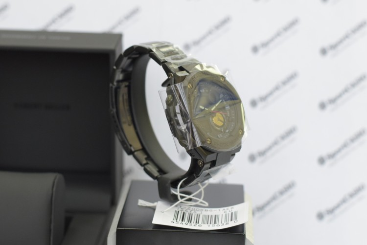 Наручные часы CASIO G-SHOCK GST-200RBG-1A