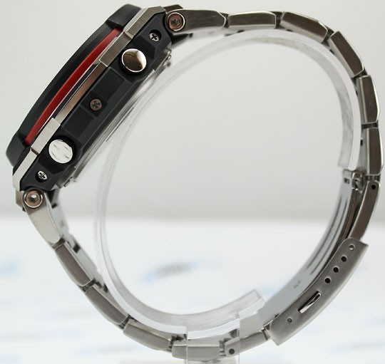 Наручные часы CASIO G-SHOCK GST-W100D-1A4