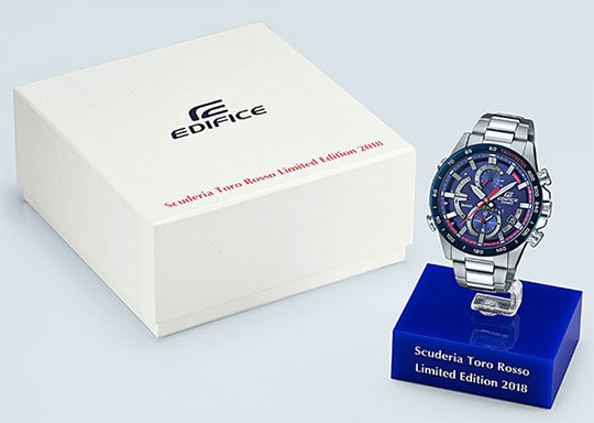 Наручные часы CASIO EDIFICE EQB-900TR-2A Limited Edition Formula-1 Scuderia Toro Rosso